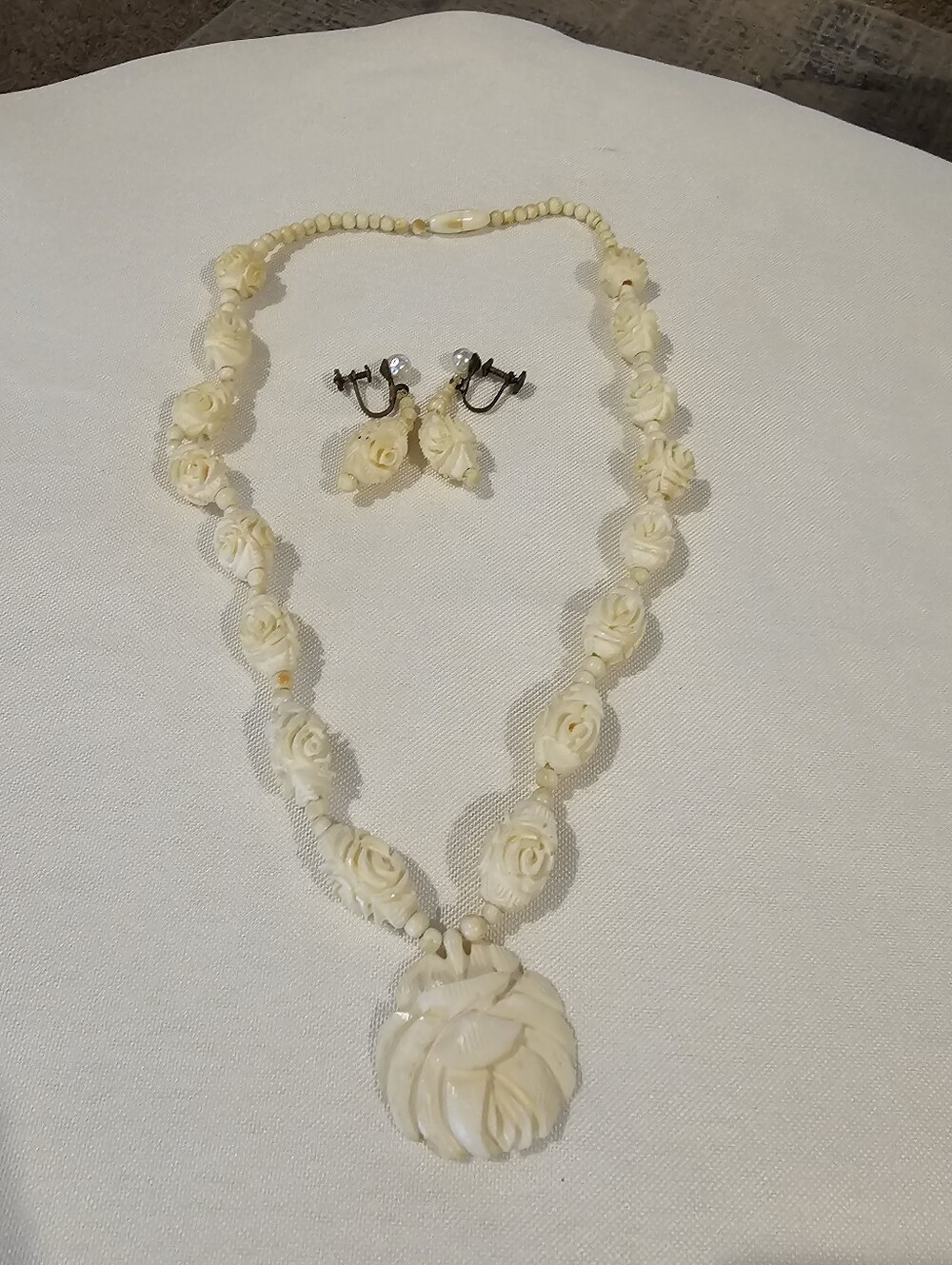 Vintage Bone Carved Necklace And Maching Earrings
